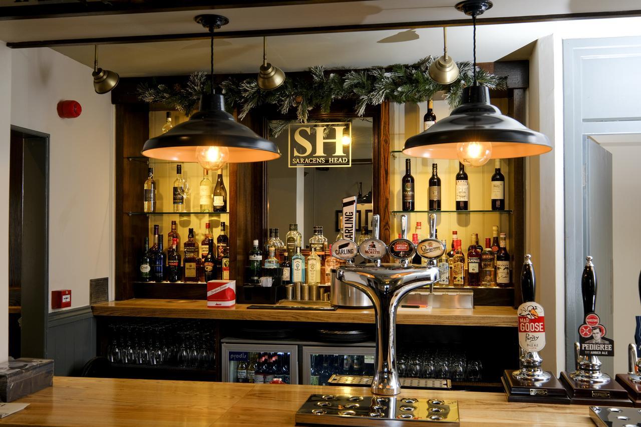 스태퍼드 The Saracens Head B&B 외부 사진