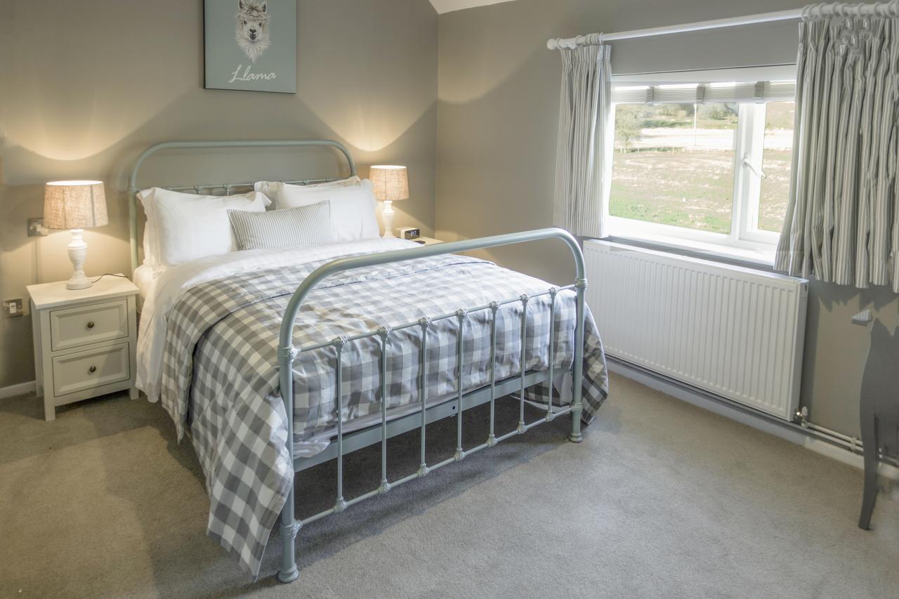 스태퍼드 The Saracens Head B&B 외부 사진