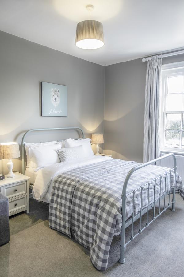 스태퍼드 The Saracens Head B&B 외부 사진